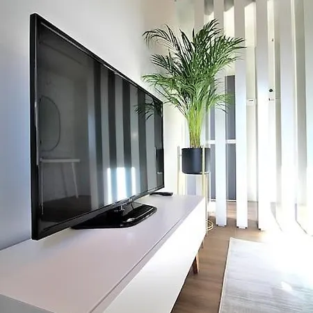 Restondouro Oporto Family Apartament *