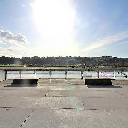 Restondouro Oporto Family شقة